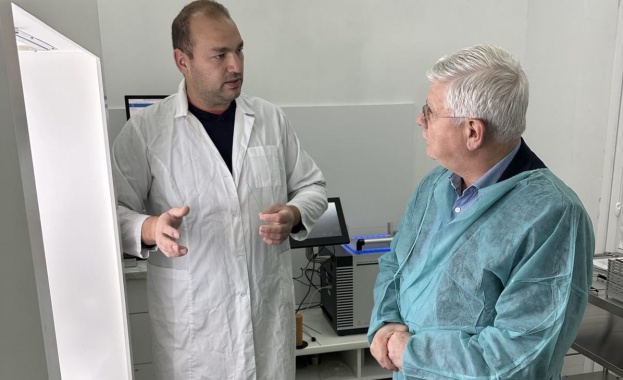 Министър Кирил Вътев посети една от най-модерните и иновативни лаборатории в козевъдството