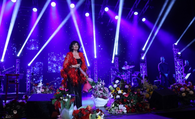 Йорданка Христова на 80