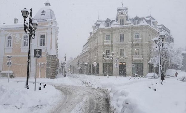 Ситуацията в Русе е усложнена Има затворени пътища и девет