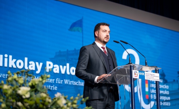 194 са подадените заявления за 23-те свободни позиции в конкурсите на МИИ за търговски представители