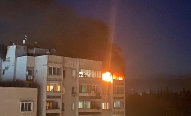 24 са семействата, останали без дом, заради огромния пожар в Стара Загора
