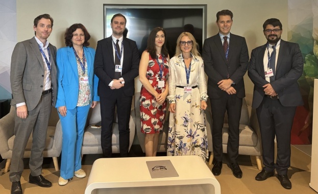 Министър Стойчева: До 2030 г. се очаква ВЕИ да осигурят близо 50% от световното производство