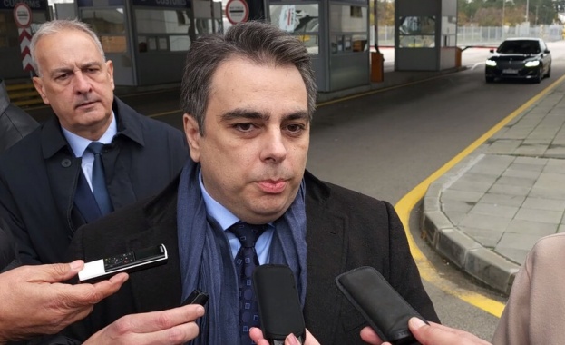 Василев: Очаквам днес или утре да приключим с приемането на бюджета