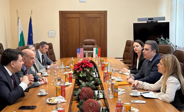 Министърът на финансите Асен Василев проведе среща днес с посланиците