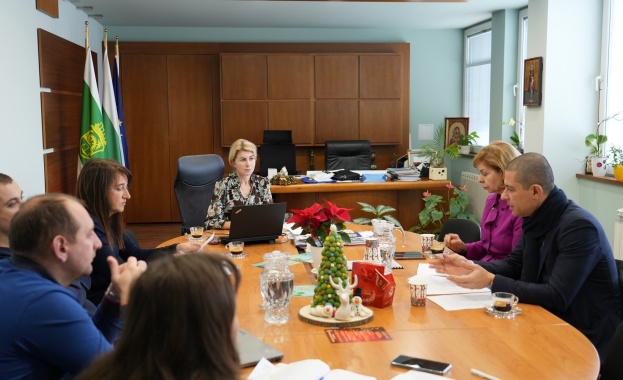 Със срещи в Русе Габрово и Шумен приключи обиколката на