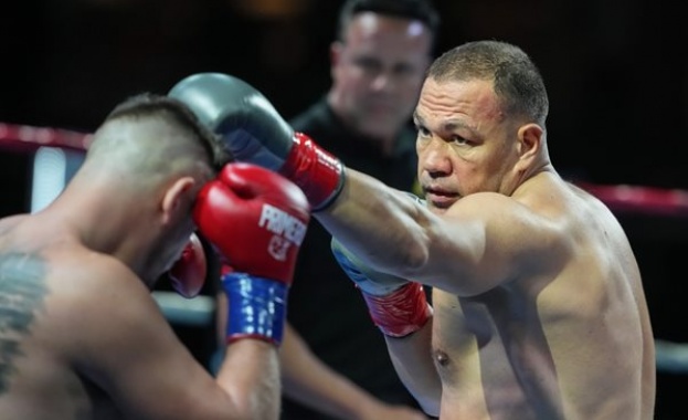 Кубрат Пулев победи поляка Анджей Вавжик с единодушно решение в