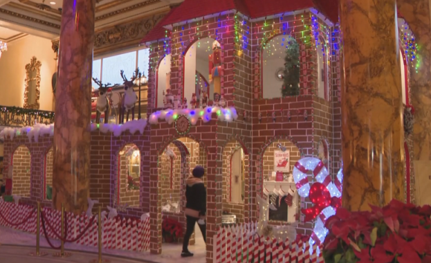 В лобито на хотел в Сан Франциско може да се