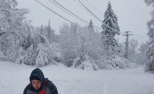 Продължава работата на екипите на ЕРМ Запад за възстановяване на