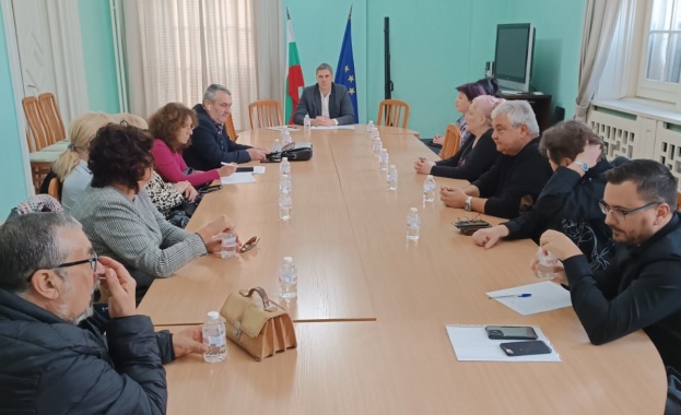 След години опити обединяването на сили в последните месеци на