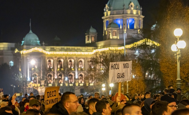 И снощи центърът на Белград беше блокиран от протест Опозиционната