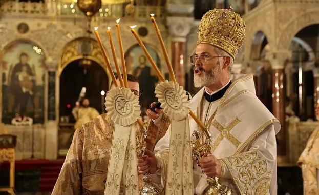 Западно и Средноевропейският митрополит Антоний отслужи днес празничната Рождественска света