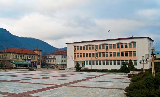 През изминалия месец Община Етрополе има 7 одобрени проекта на