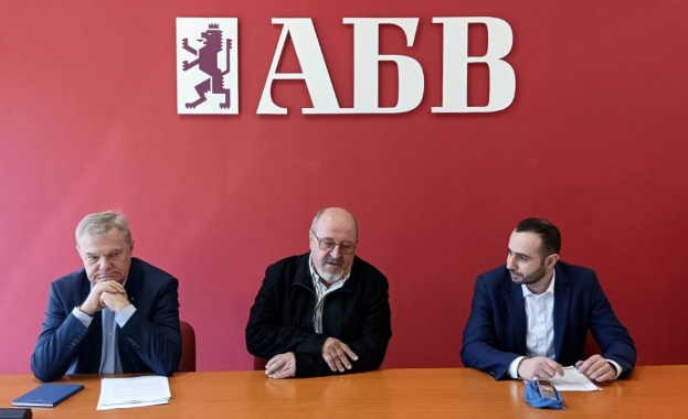 Провал на българската дипломация Така председателят на АБВ Румен Петков