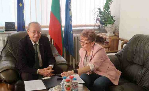 Цветан Симеонов: Задълбочаването на двустранното търговско сътрудничество между България и Китай е от полза и за двете страни