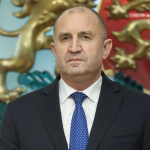 Президентът Радев: Пожелавам здраве, мир и любов във всеки български дом