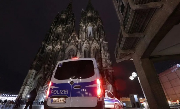 Трима души бяха арестувани в Германия заради планирано нападение срещу катедралата в Кьолн
