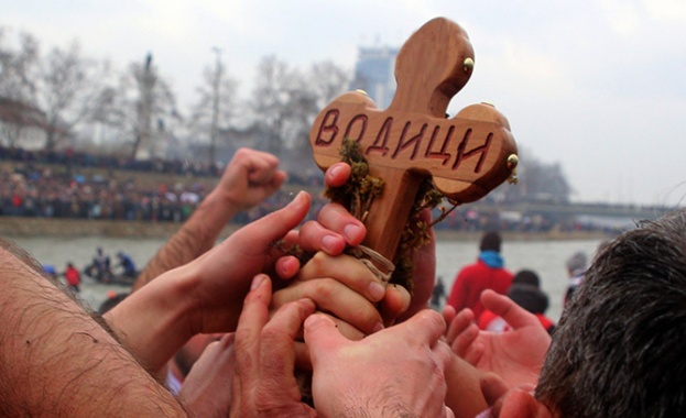 Ритуалът "Водици": Съчетание между традициите на Йордановден и старите местни вярвания
