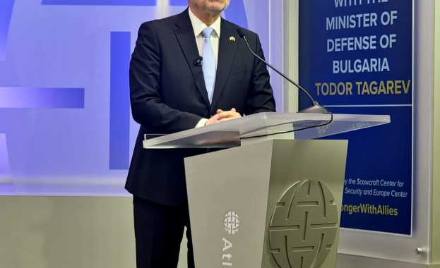 Помощта за Украйна е основен елемент на нашата политика тъй