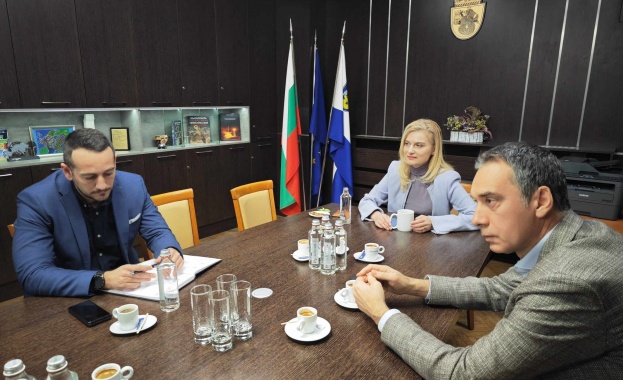 Зарица Динкова: Туристическият сезон и работата на бизнеса няма да спрат, независимо дали има ротация