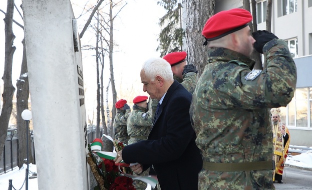 Българското военно разузнаване отбелязва 116 години от създаването си Българското военно разузнаване отбелязва 116 години от създаването си