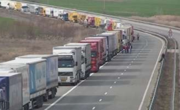 Затворени са пунктът Илинден и изходът през Капитан Петко войвода