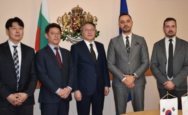 Министър Богданов обсъди възможностите за инвестиции в България с водеща южнокорейска компания