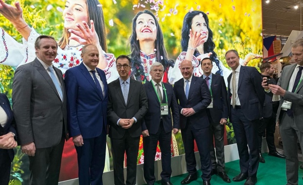 Министрите на земеделието на България и Германия и кметът на Берлин откриха българския щанд на Зелена седмица 2024