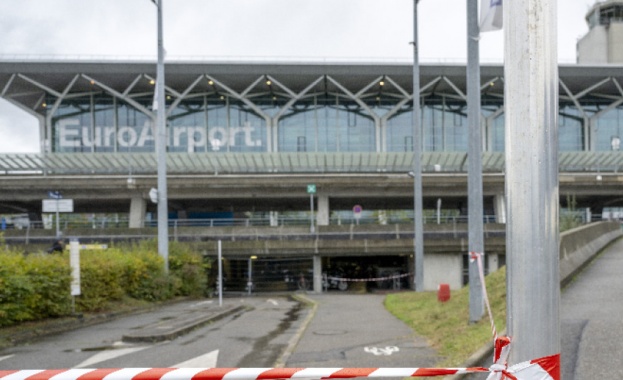 Летището EuroAirport край Базел, Швейцария, беше затворено за няколко часа