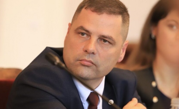 Ивайло Папов от “Възраждане”: Руският език е новата жертва на либералния фанатизъм