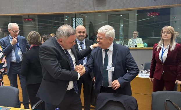 Министър Вътев: Подпомагането за европейските фермери трябва да бъде справедливо
