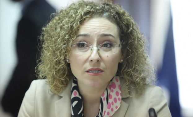 Шалапатова: Основна грижа на социалното министерство е работната сила да бъде компетентна