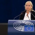 Елена Йончева е номинирана от ДПС за евродепутат