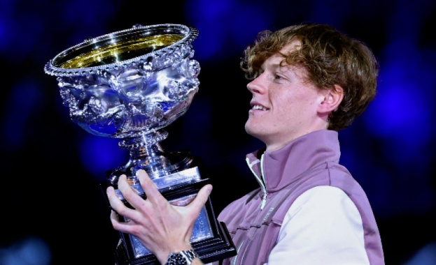 Световният номер 1 и трикратен шампион от Големия шлем Яник