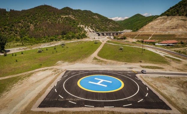 АПИ: Хеликоптерната площадка при тунел „Железница“ на АМ „Струма“ ще може да се използва от медицински вертолети