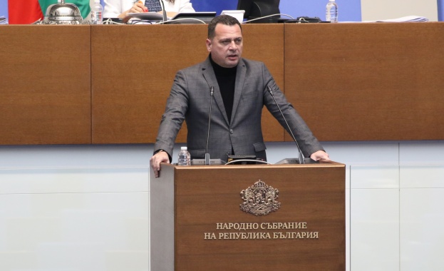 Иван Ченчев: Кой и как отне част от имота от паметника на културата „Знаме на мира”