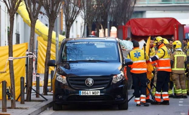 Три тела са открити под руините на срутила се сграда край Барселона
