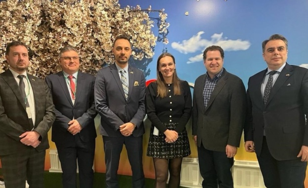 Борбата с дезинформацията и манипулираното и подвеждащо съдържание обсъдиха на