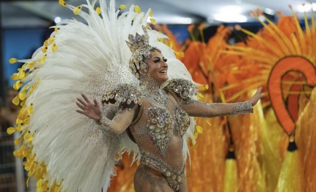 Снимка: Започна пищният карнавал в Рио де Жанейро