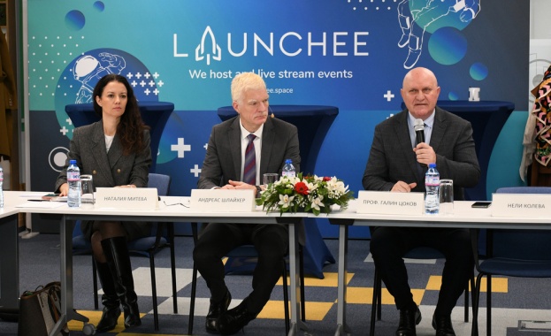 Създателят на PISA: Видяното тук ме прави оптимист за бъдещето на образованието в България