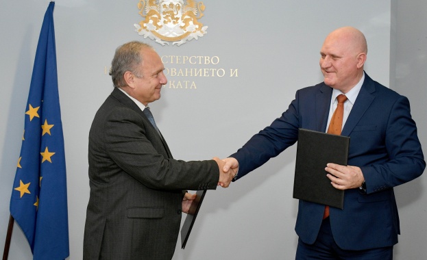 Над 75 000 родители и деца в градини и яслени