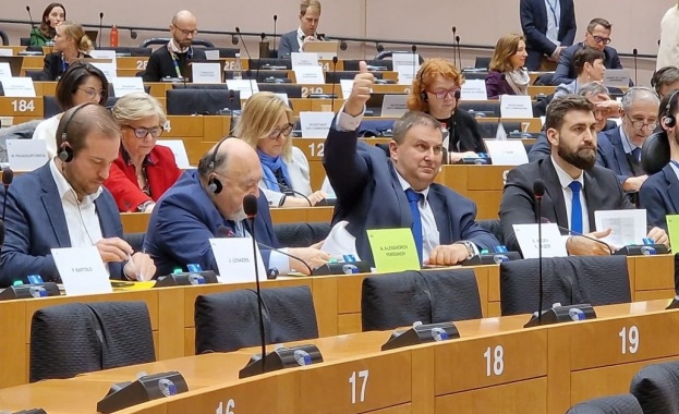 Одобриха становище на Емил Радев относно създаването на цифрово евро