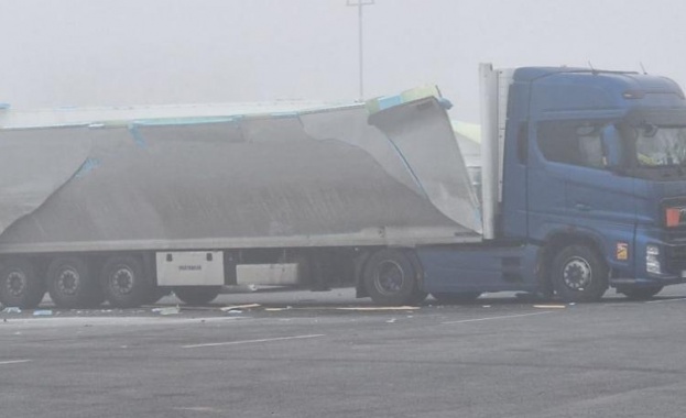 Камионът който се взриви вчера на митницата в Казанлък