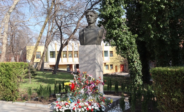 Фондация планира да изгради в Бургас бронзов паметник на Васил Левски