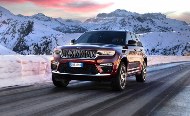 Jeep® Grand Cherokee е победител в категорията Най добър среден по