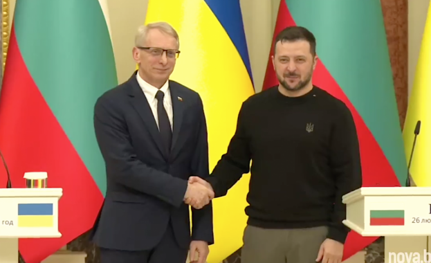 Денков към Зеленски: Почувствах със сърцето си вашето несправедливо страдание