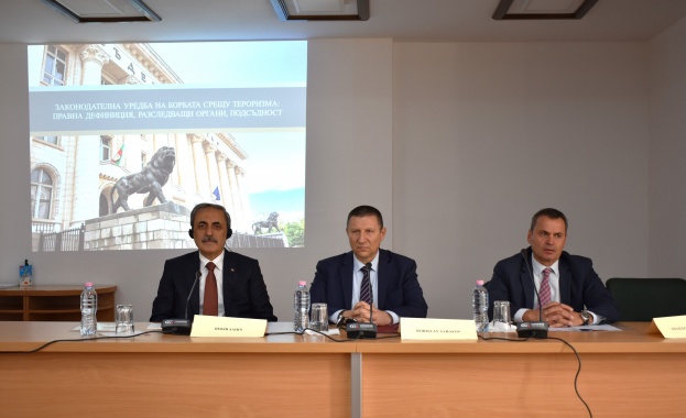 Главните прокурори на България и Турция откриха съвместен форум за противодействие на тероризма