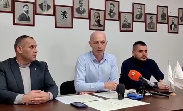 Инж Коста Стоянов Възраждане Въпреки недоволството на хората все