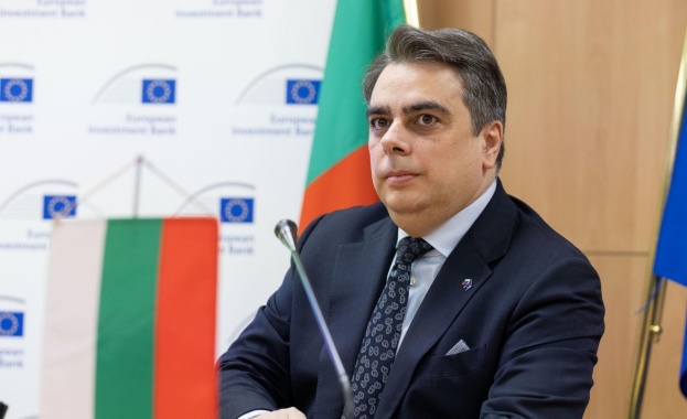 Асен Василев: 1 януари 2026 г. е най-вероятната дата за влизане на България в Еврозоната