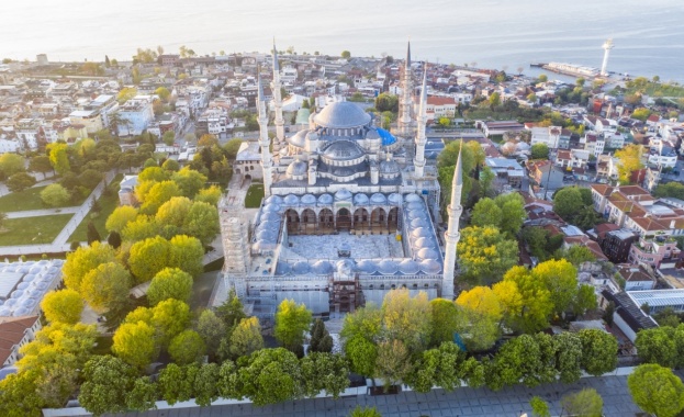 Истанбул е сред най-добрите европейски дестинации за соло пътешественици