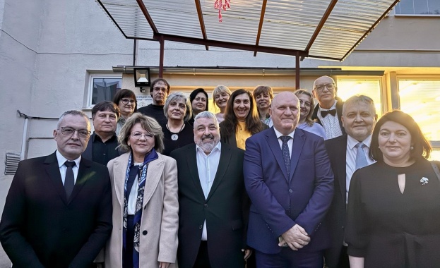 Повече от 80 деца от Словакия учат по българската образователна